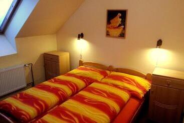 Majatalo Penzion Antonie