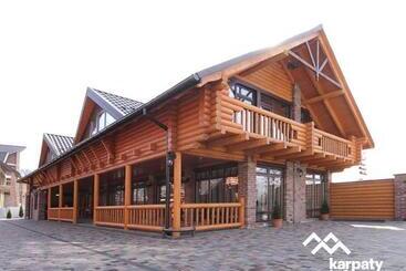 Vandrarhem батярський двір