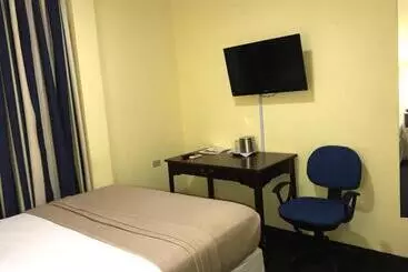 Hotelli Airport Suites