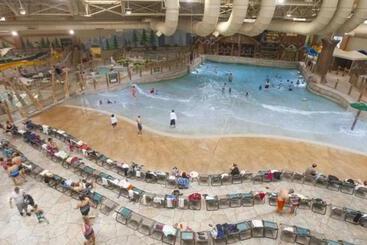 استراحتگاه Great Wolf Lodge Southern California