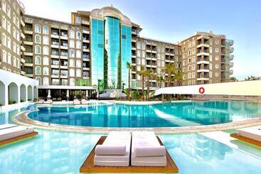 Laur Hotels Experience & Elegance