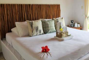 בית מלון כפרי Mayan Mittoz