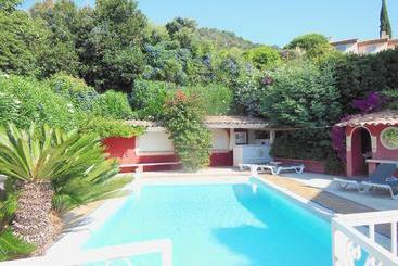 فندق de la Plage