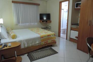 Hotel Gloria Garden Suites