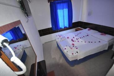 ホテル Bodrum Blu