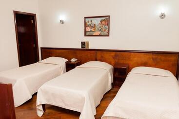 فندق Castelar Novo