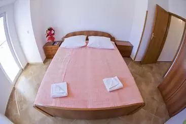 آپارتمان‌های توریست‌ها Apartments Stanka