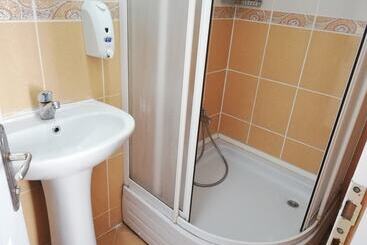 住宿加早餐  Karadeniz Pansiyon