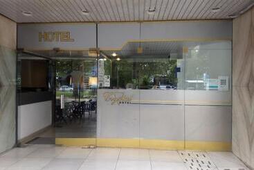 בית מלון כפרי Crystal