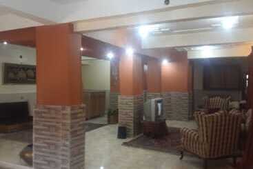 بنسيون Pyramids Plateau Inn