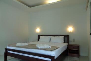 호텔 Lanta Triple Novel