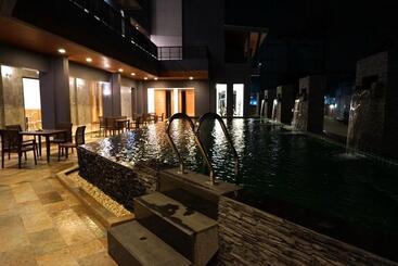 The Proud Exclusive Hotel Sha Plus