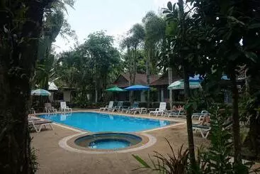 Cousin Resort