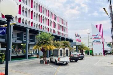هتل Eco Inn Lite Ubon Ratchathani