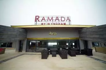 Hotel Ramada By Wyndham Murree Lower Topa Resort