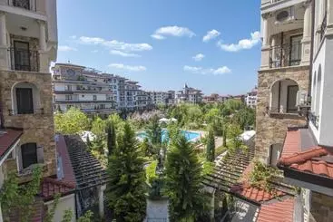 ホテル Apartments In Esteban Complex