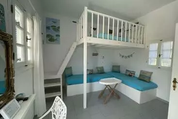 هتل Arokaria Beach Studios
