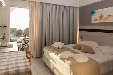 ツーリストアパートメント Irene Studios