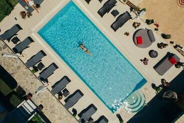 Turistihuoneistot Villa Corali