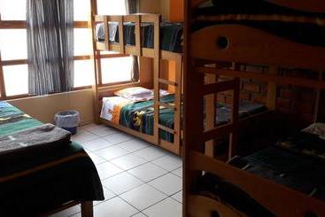 فندق Andescamp Hostel