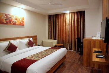 Hotell Le Roi Jammu Near Jammu Railway Station