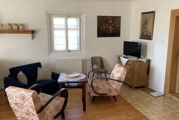 Отель Pension Laura