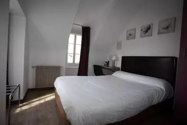 Hotel Contact Hôtel   Hôtel Le Lion D Or Lamballe