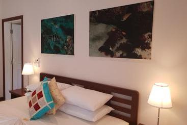 هتل Cote D Or Footprints Chalets