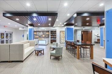 فندق Holiday Inn Express & Suites Coffeyville, An Ihg