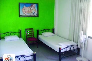 Hotel Hostel Mundo Maya