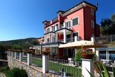 Hotelli Le Ville Relais