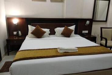 هتل Sankam Residency