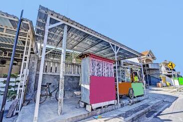 Reva Residence Syariah By Oyo