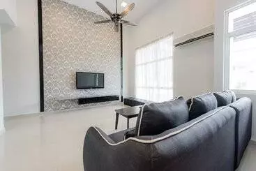 آپارتمان‌های توریست‌ها New Corner Shamrock Beach Villas Seaview