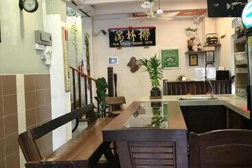 פנסיון Palm Mansion Boutique Suites