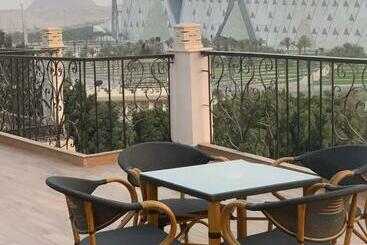 هاستل The Gem View Boutique