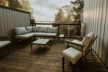 Hotelli Lunar Cove Inn