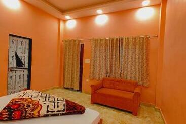 펜션 Ram Lala Niwas Near 400 Meter From Ram Lala Temple