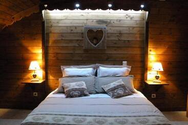 ベッドアンドブレックファースト Chambres D Hôtes Coeur De Bastié Et Ranch Du Lévézou