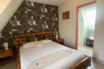 Aamiaismajoitus (B&B) Domaine De Kerzuat