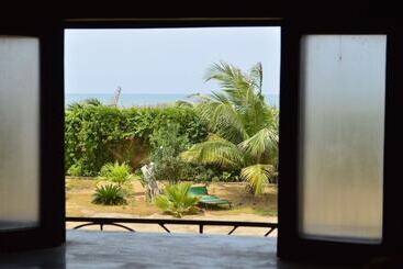 ホテル La Maison Bleue Lome