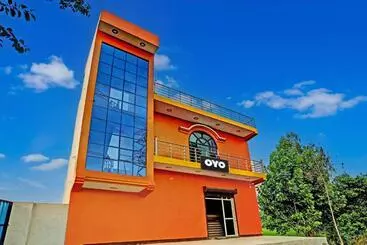 Hotel Oyo Flagship The Crown Plaza