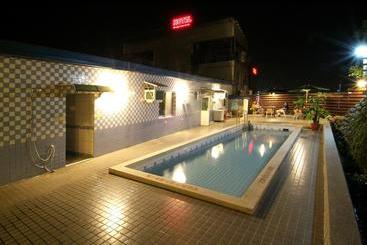 هتل Puti Commercial