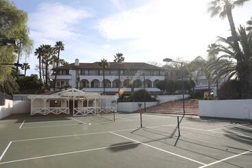 تختخواب و صبحانه Mesa Bella