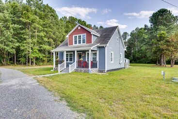 Pet Friendly The Wray Cottage W/ Large Backyard!