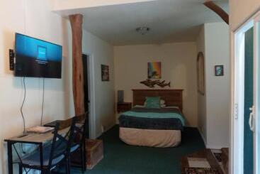 Hotelli Aloha Crater Lodge