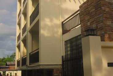 هتل The Northern Land