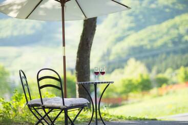 Рёкан Takamiya Hotel Jurin