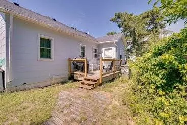 コテージ Beachy Outer Banks Retreat W/ Deck + Grill!
