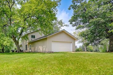 Mökkimajoitus Stunning Au Gres Retreat W/ Grill < 1 Mi To Marina